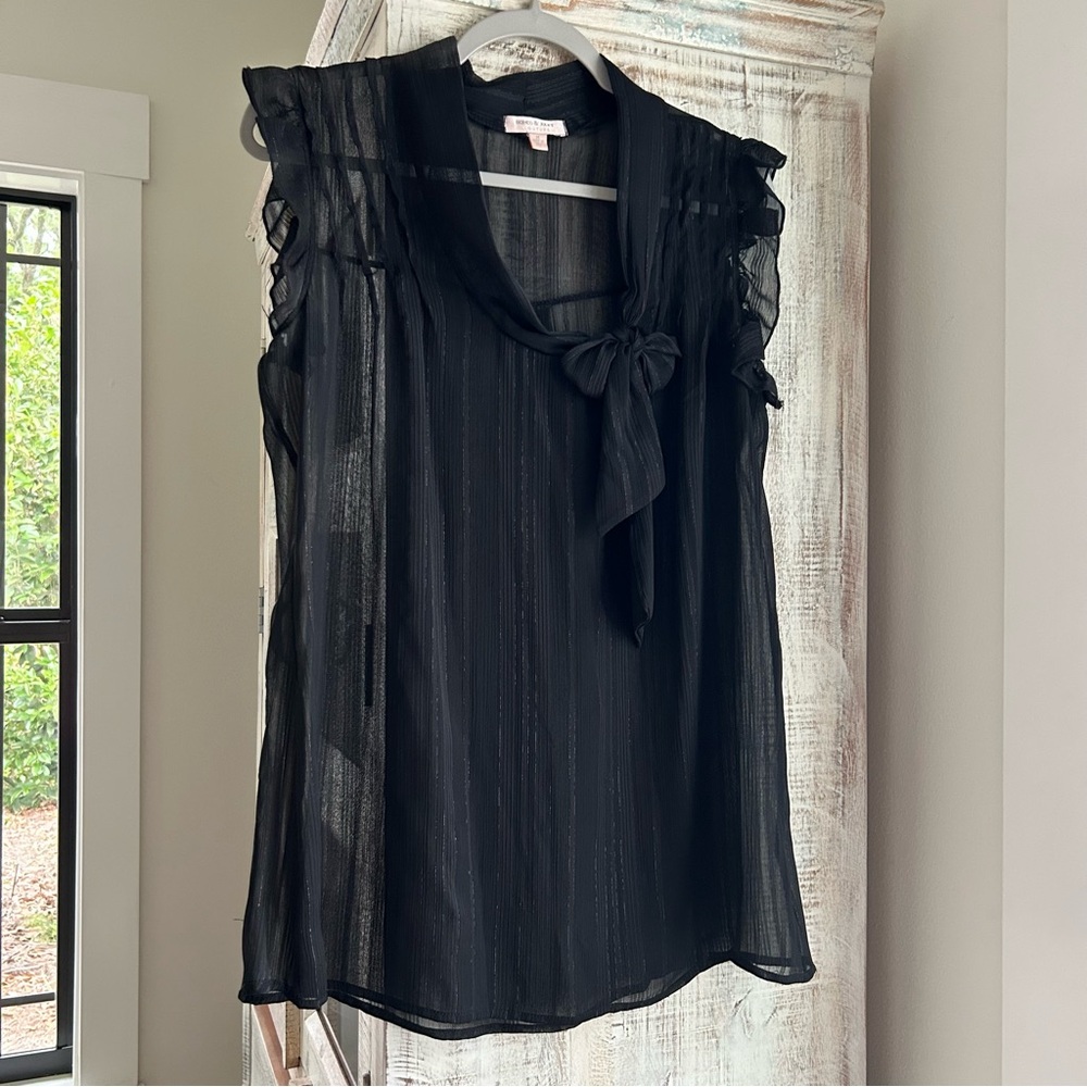 Romeo & Juliet Couture Sleeveless Top